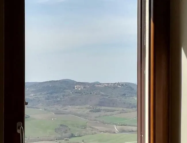 A Tuscan View アパート